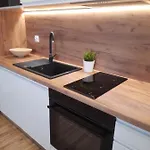 아파트 2 *