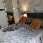 아파트 2 *