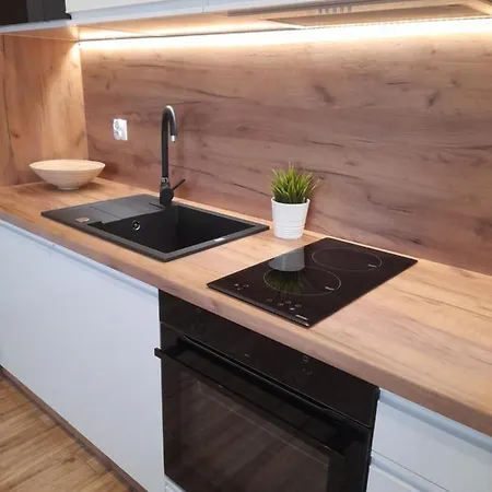 Apartment 2 *
