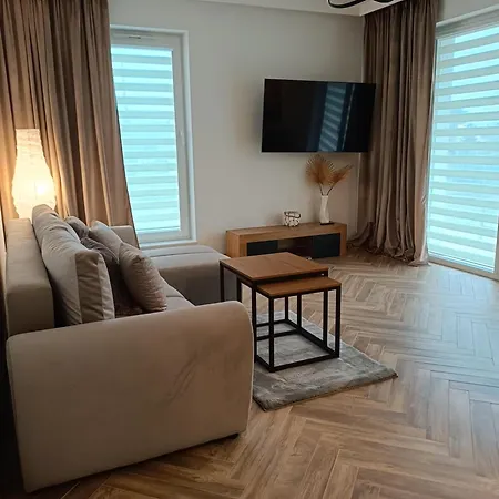 Apartament 2 *